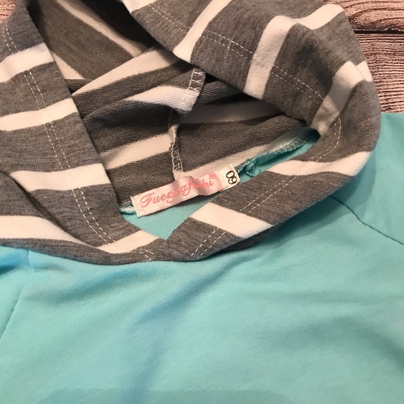 #5 Hoodie set, Worn once. Gender Neutral. - Picture 2 of 3